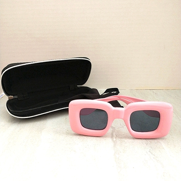 New Boutique Women's Polarized Barbie Pink Bubble Puffy Sunglasses - Picture 3 of 9